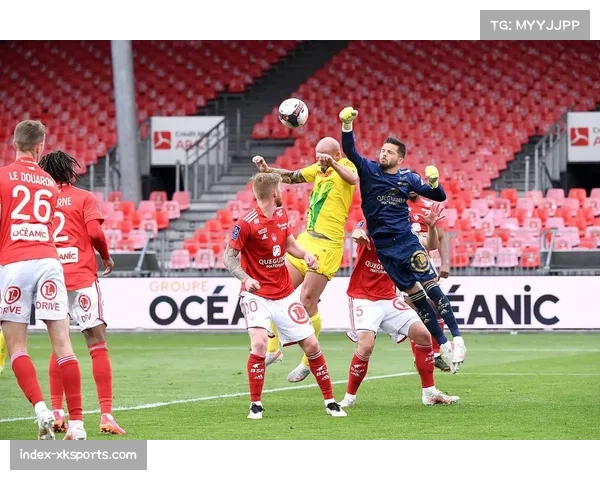 巴黎圣日耳曼7比0大胜布雷斯特 欧冠附加赛强势晋级